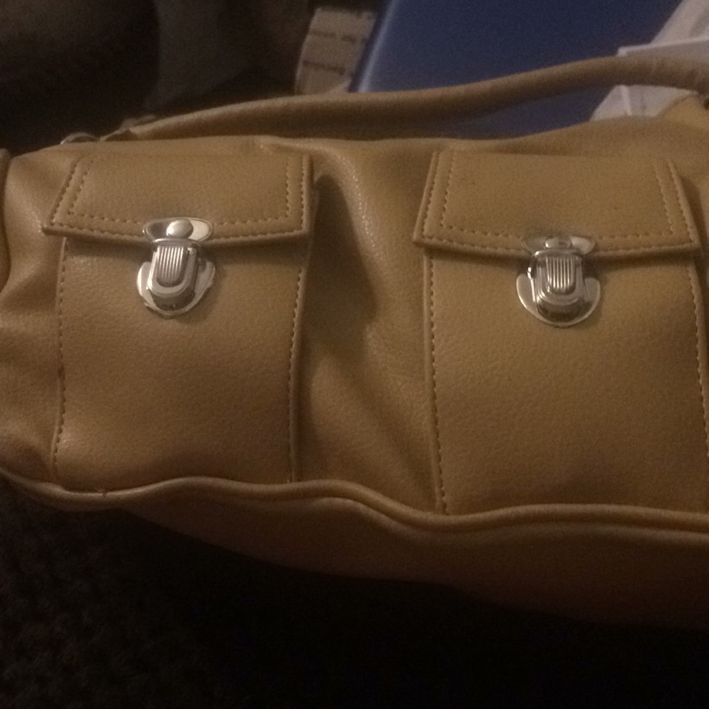 FINAL MARKDOWN New ladies handbag